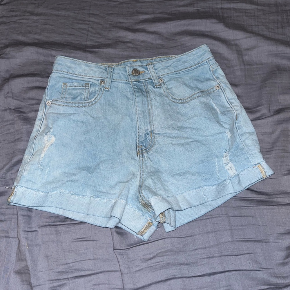 wild fable light wash high rise jean shorts size 2